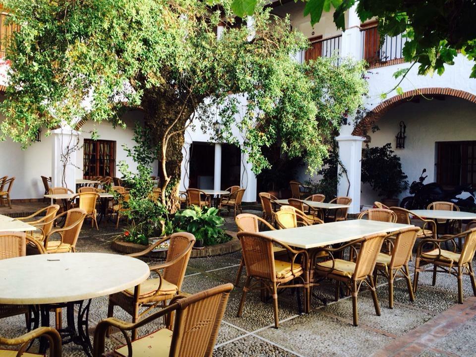 Hotel Cortijo Las Grullas Benalup-Casas Viejas Exterior photo